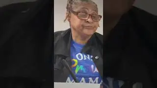 YALL I PRANKED MY MOMMA😂😂  FULL VIDEO 