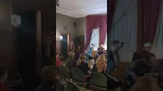 Выступление в особняке Носова с ансамблем МКИМ, песня "Осенние бананы" by Ирина Ру