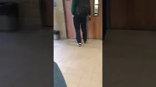 People Can't Figure Out How To Use Door