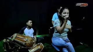peluklah aku ( rena kdi) cover lia oy