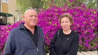 איך איש מכירות נותן לאיש מכירות אחר לקנות ממנו?