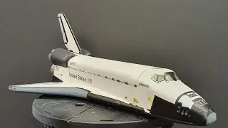 Revell Discovery & Booster Rockets 1:144 part 1