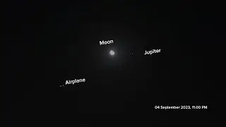 Moon, Jupiter and Airplane Conjunction on 04 September 2023 #Moon #jupiter #airplane