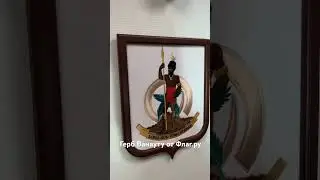 Герб Ванауту от Флаг.ру. Вышивка, натуральный бархат, дубовая рама.