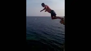Прыжки в воду со скалы. Тарханкут. Малый атлеш 2018.