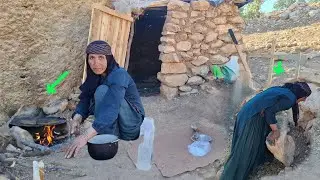 Poor Grandma Bakes Traditional Oak Bread | Building a Better Life in the Mountains ❤️
