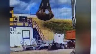 حفار بيلعب باسكت