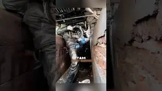 Вот до чего довели обычных курьеров! 