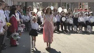 Последние звонки прошли в школах Новополоцка (25.05.2023)