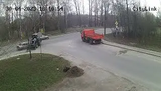 На таран