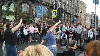 АЛЫЕ ПАРУСА