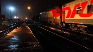 ЭП20-017 с поездом 