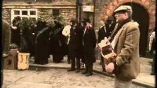 Tyler`s Men Whittlesea Straw Bear 2011