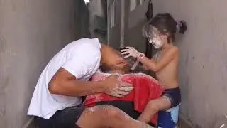 Brincadeira pai e filha