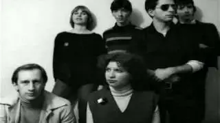 Martha & The Muffins - 'Paint By Number Heart' [1980 single with lyrics]