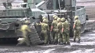 Как японцы танк чинили