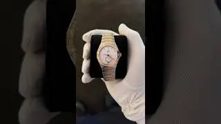 Omega Constellation. Модель из 18-каратного золота Sedna™ и нержавеющей стали имеет корпус  34 мм.