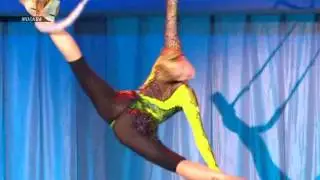 Ирина Казакова показывает мастер-класс гимнастики и акробатики под муз.Queen - The Show Must Go On