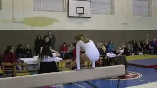 Ярослава Спортивная. Бревно.