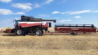 We received a new Akros 550 combine harvester. Here's a short review.