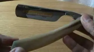 Thiers issard 7/8 straight razor, blonde horn