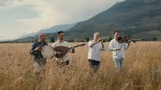 Κομπανία Βέρδη - Σε Πόνεσα Πολύ - Official Music Video