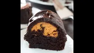Chocolate Pumpkin Bundt Cake