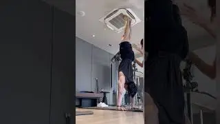 น้องเท็นฝึกHandstandครั้งแรกทำได้เลยค่ะ #yoga #healthy #story #strong #firsttime#howto