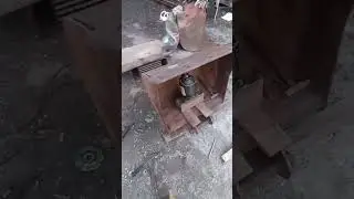 Выпрямляю ковш после вОдЯтЛоВ