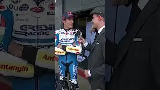 Marc Márquez y su reacción al ver a Pol Espargaró e Izaskun Ruiz trajeados 