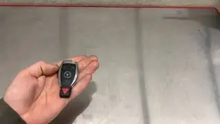 Как поменять батарейку в ключе MERCEDES GLE 2016