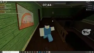 Escaping Pepa Pigs house! (Roblox Piggy)