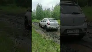 Сандерки грязи не боятся. Наши покатушки до заброшенного монастыря в окрестностях села Булзи.