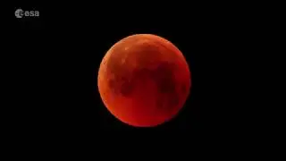 How To Snap Lunar Eclipse Photos