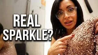 Tips from Fashion influencer in a shopping mall