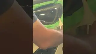 Headlight restoration with acetone vapour