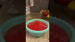 Аджика из помидор и перца за 5 минут! Самый простой и вкусный рецепт и к мясу и на хлеб#shots