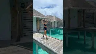 Running in the Maldives is like moving in a painting. 