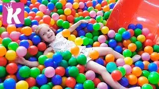 Играем в Игровой Комнате Развлекаемся на Детской площадке Fun Indoor Playground for kids Family Fun
