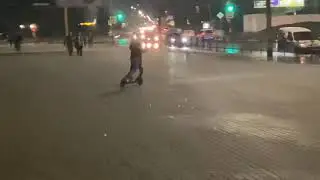 Катаемся на самокатах. Осень Дзержинск.