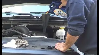 Ram 5.7 Hemi Tick Rotella T6 Oil Change