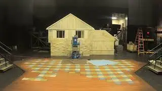 ERMA BOMBECK: AT WIT'S END - Set Load In