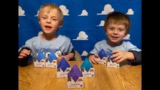 Opening frozen pop adventures