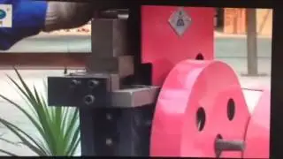 Combination punching and shearing machine