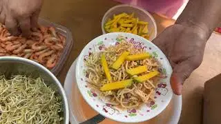 Sikat na Special Okoy ng Malabon at Obando | Crispy hipon kalabasa okoy | Sikat na street food
