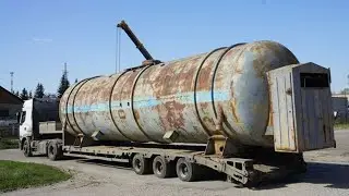 погрузка металевої бочки на причеп трактором МТЗ 80( в домашніх умовах)