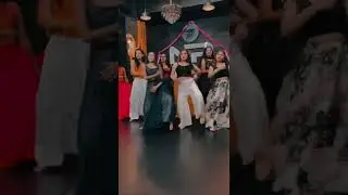 Cham Cham Karke Chamka......