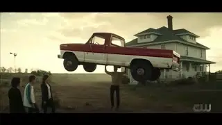 Clark tells his sons that he is Superman | Superman & Lois 1x1