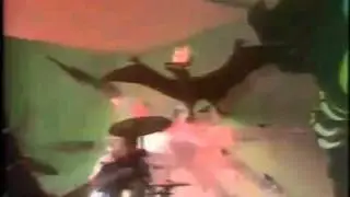 The Clash - Londons Burning, French TV (28-09-77)
