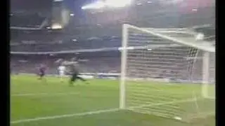 Real Madrid vs Barcelona - Raul Amazing Goool